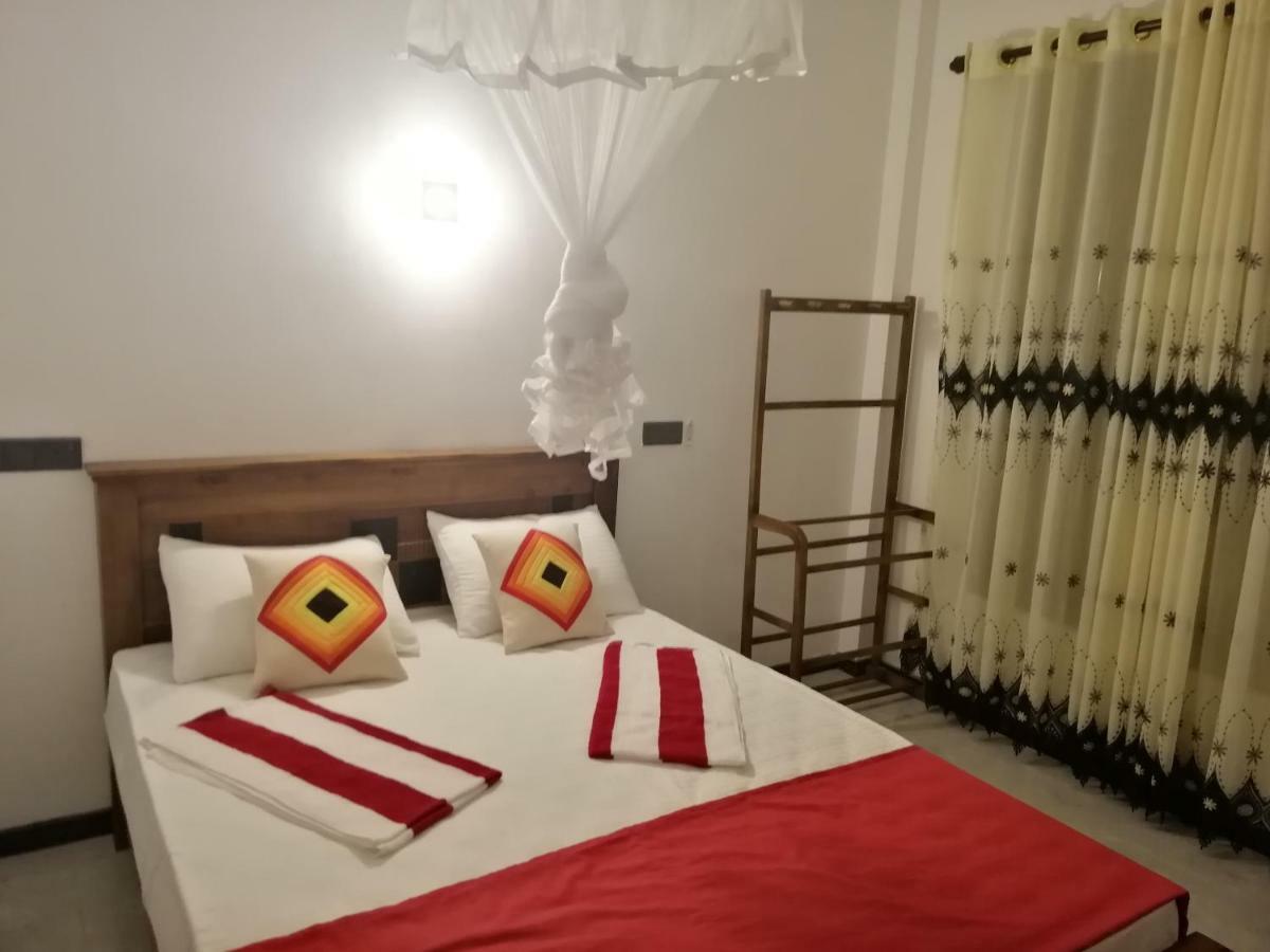 Flip Flop Inn Mirissa Zewnętrze zdjęcie